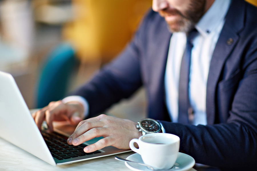 上海合同律師視角:合同中能否存在兩個甲方的法律探究