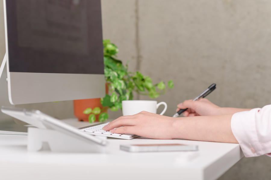 青浦區(qū)律師事務(wù)所解讀公交車上摔傷理賠流程