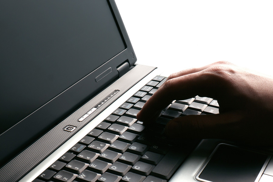 上海著名刑事律師來(lái)講講取保候?qū)徍笙右扇颂油渌胤綍?huì)有哪些后果