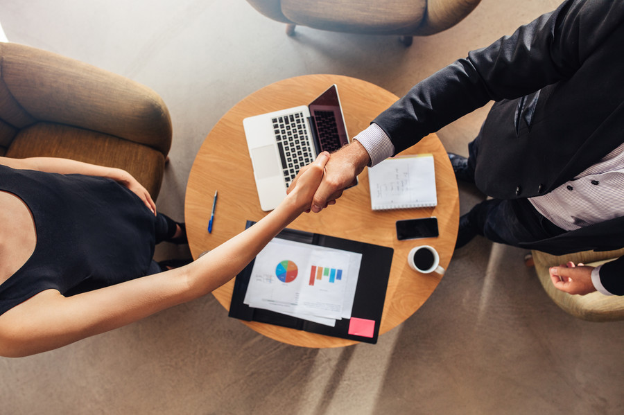 上海律師解讀:華為Mate70提前拆封罰款50萬起的法律考量