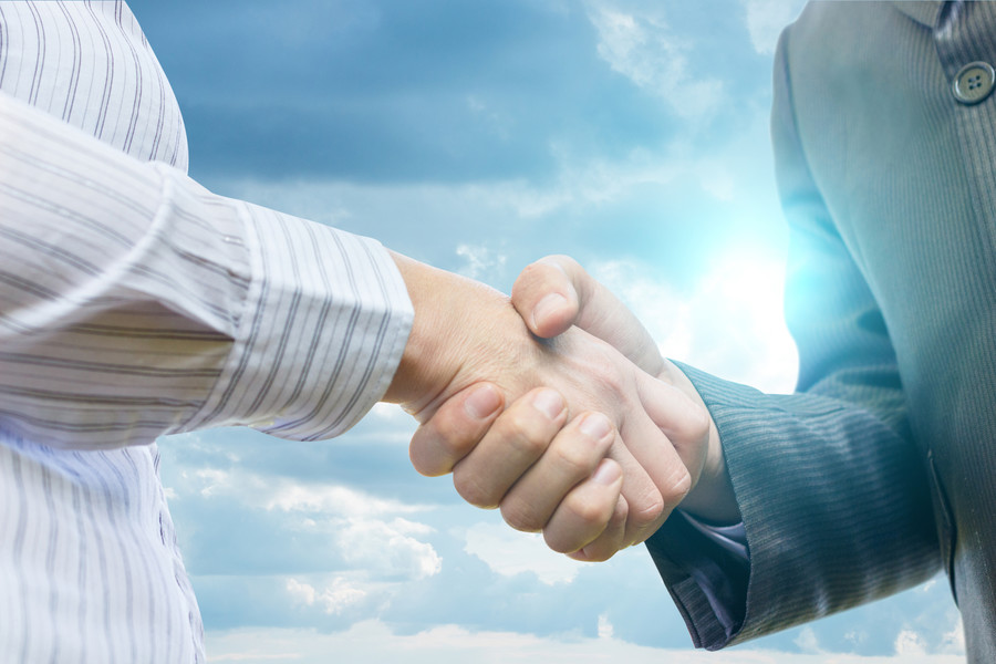 上海合同律師視角:合同中能否存在兩個甲方的法律探究