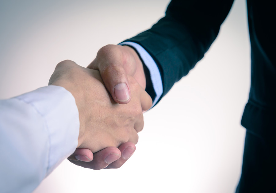 上海訴訟律師解析網(wǎng)上起訴審核時間的復(fù)雜影響因素