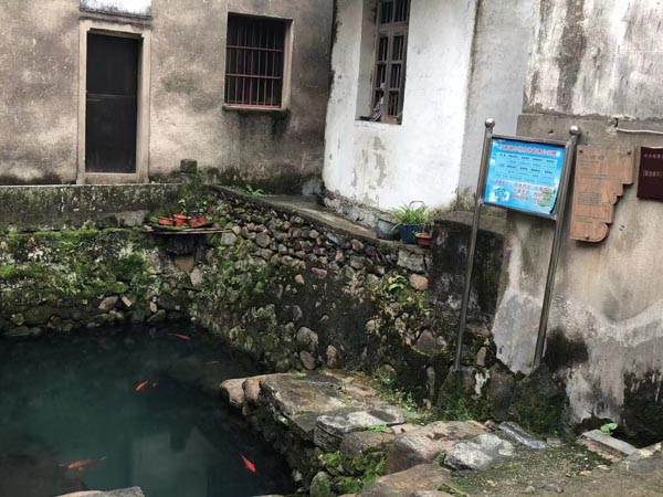 如何確定截獲賄賂行為的性質(zhì)？嘉定律師為您講解