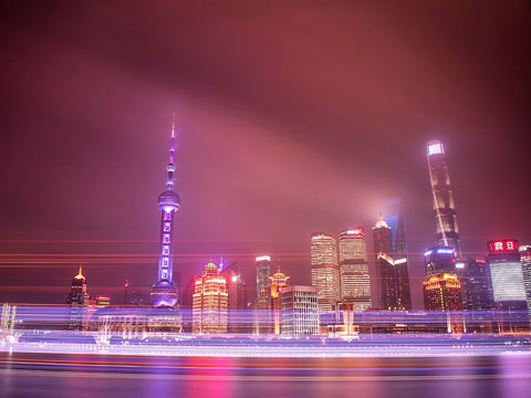 他有家庭，現(xiàn)在男方要分手需要男方給我補償嗎