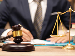 <b>徐匯區(qū)律師視角下拇指骨折是否構成輕傷的法律解析</b>